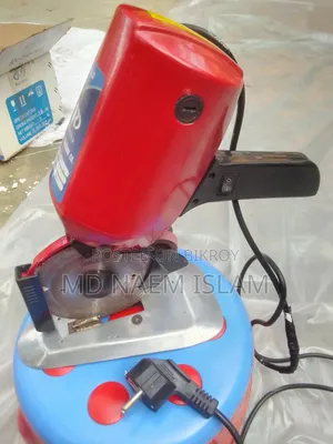 Cloth Cutting Machine
