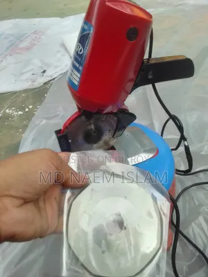 Cloth Cutting Machine