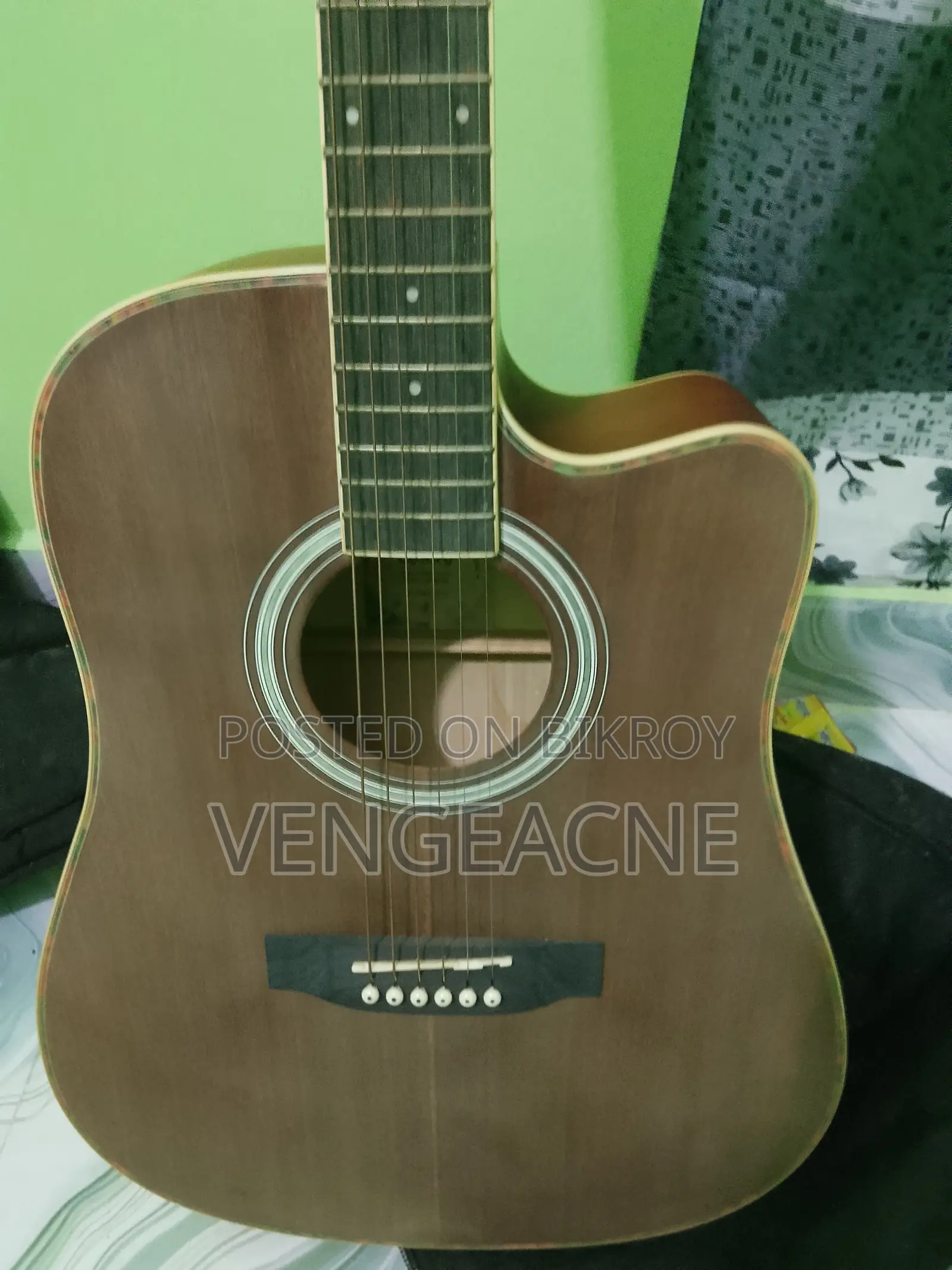 অ্যাকোস্টিক গিটার