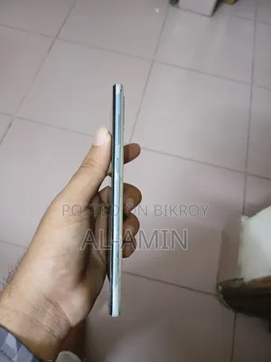 Samsung Galaxy A70 128 GB White
