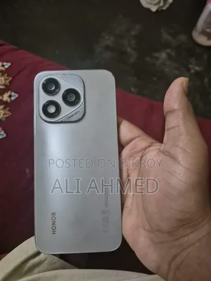 হনর ৪০০ লাইট ২৫৬ জিবি সিলভার