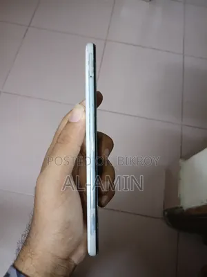 Samsung Galaxy A70 128 GB White
