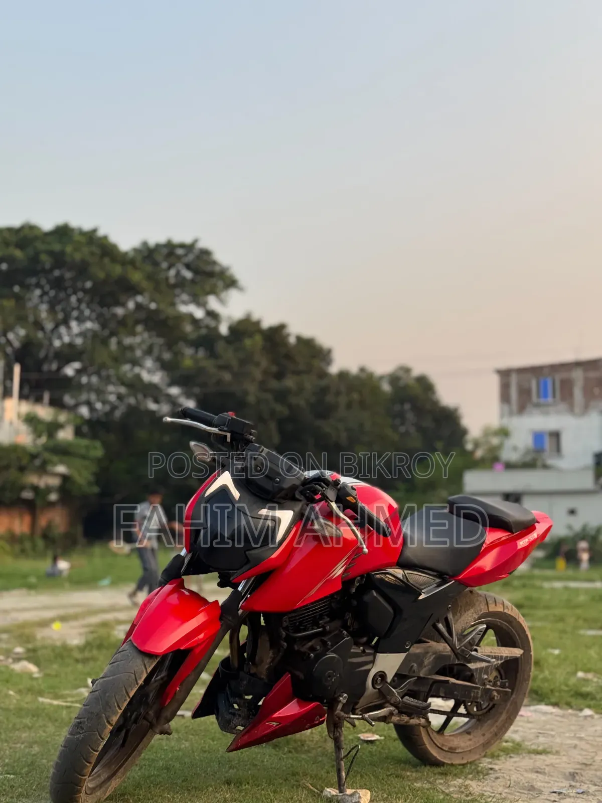 টিভিএস আপাচে আরটিআর ১৬০ ৪ভি ২০২৩ লাল