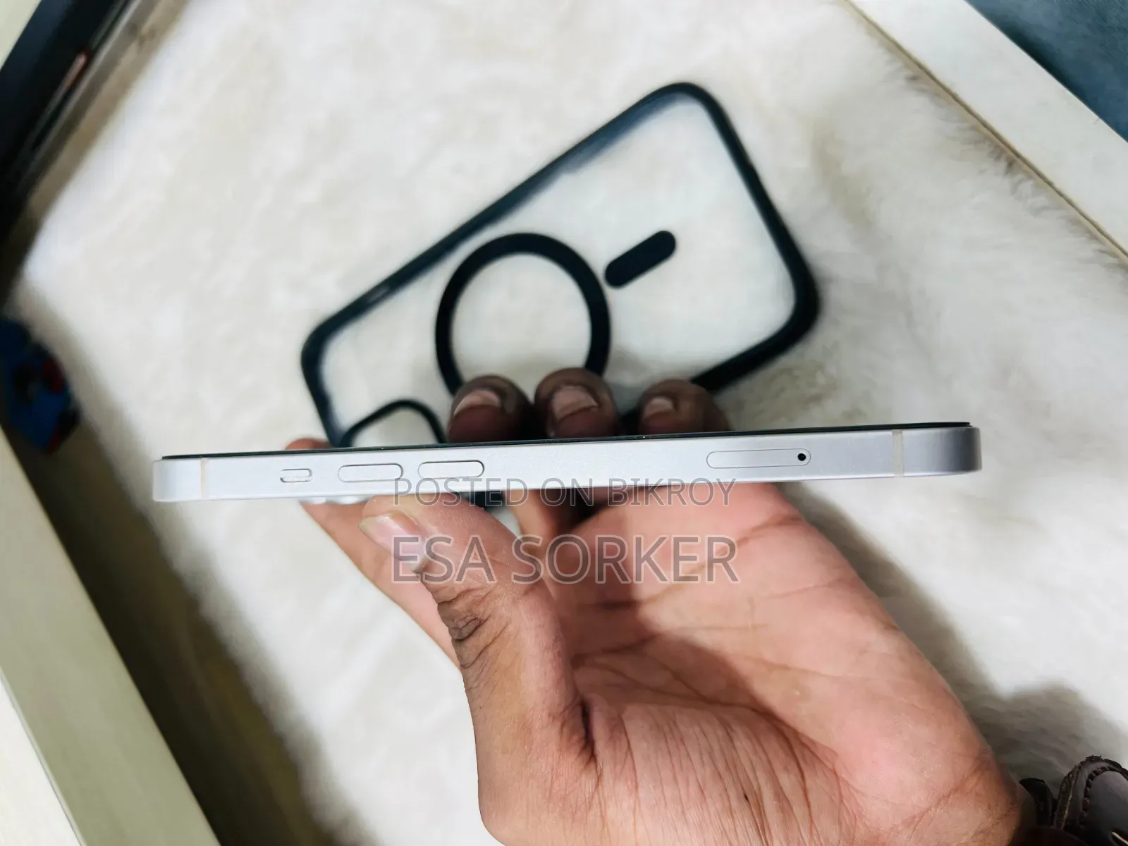 New Apple iPhone 13 128 GB White