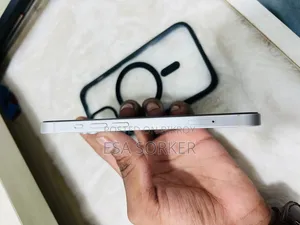 New Apple iPhone 13 128 GB White