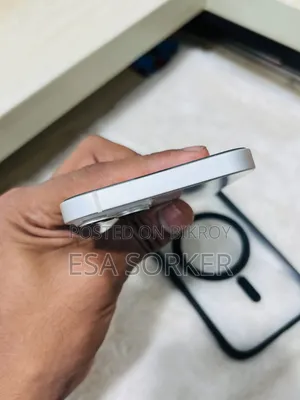 New Apple iPhone 13 128 GB White