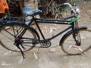 সাইকেলটা অনেক ভালো দুইটা টায়ার নতুন দুইটা টিউব নতুন