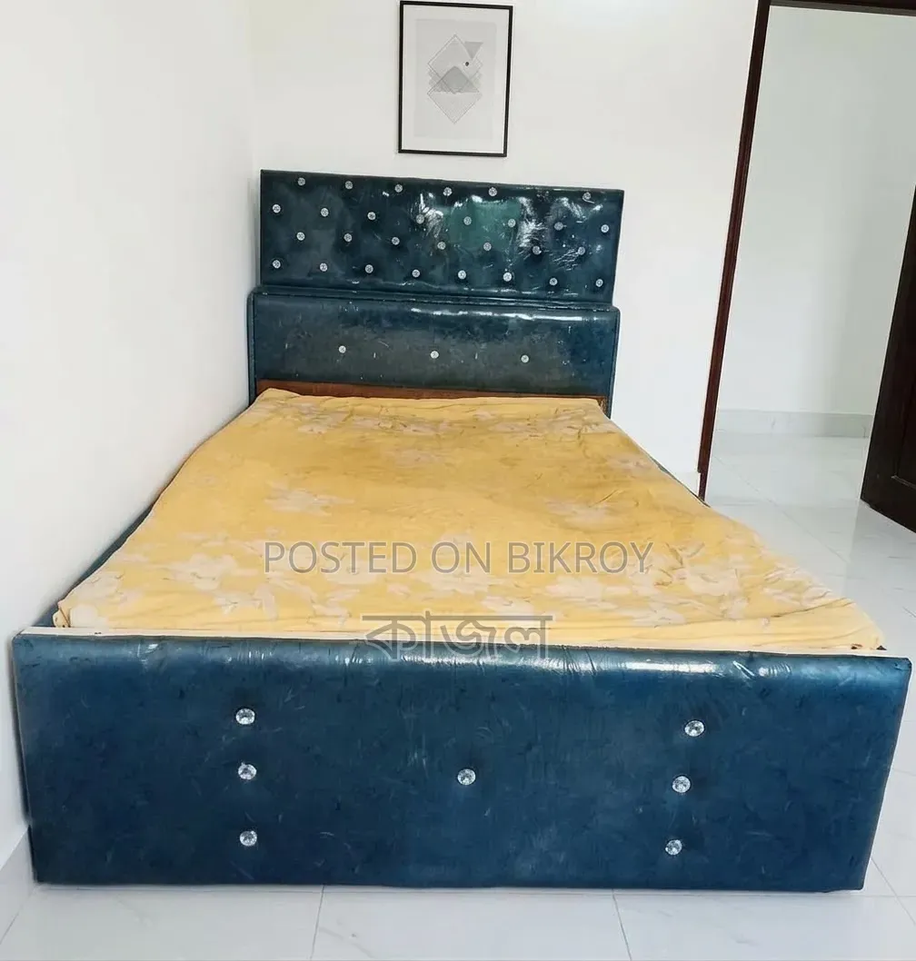 4 Feet by 7 Feet Bed for Sale in Mirpur 11