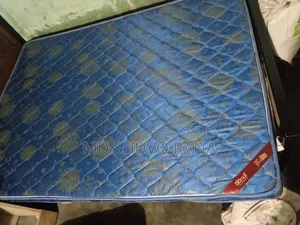 একটি ম্যাট্রেস বিক্রয় করা হবে সাইজ ৫/৬