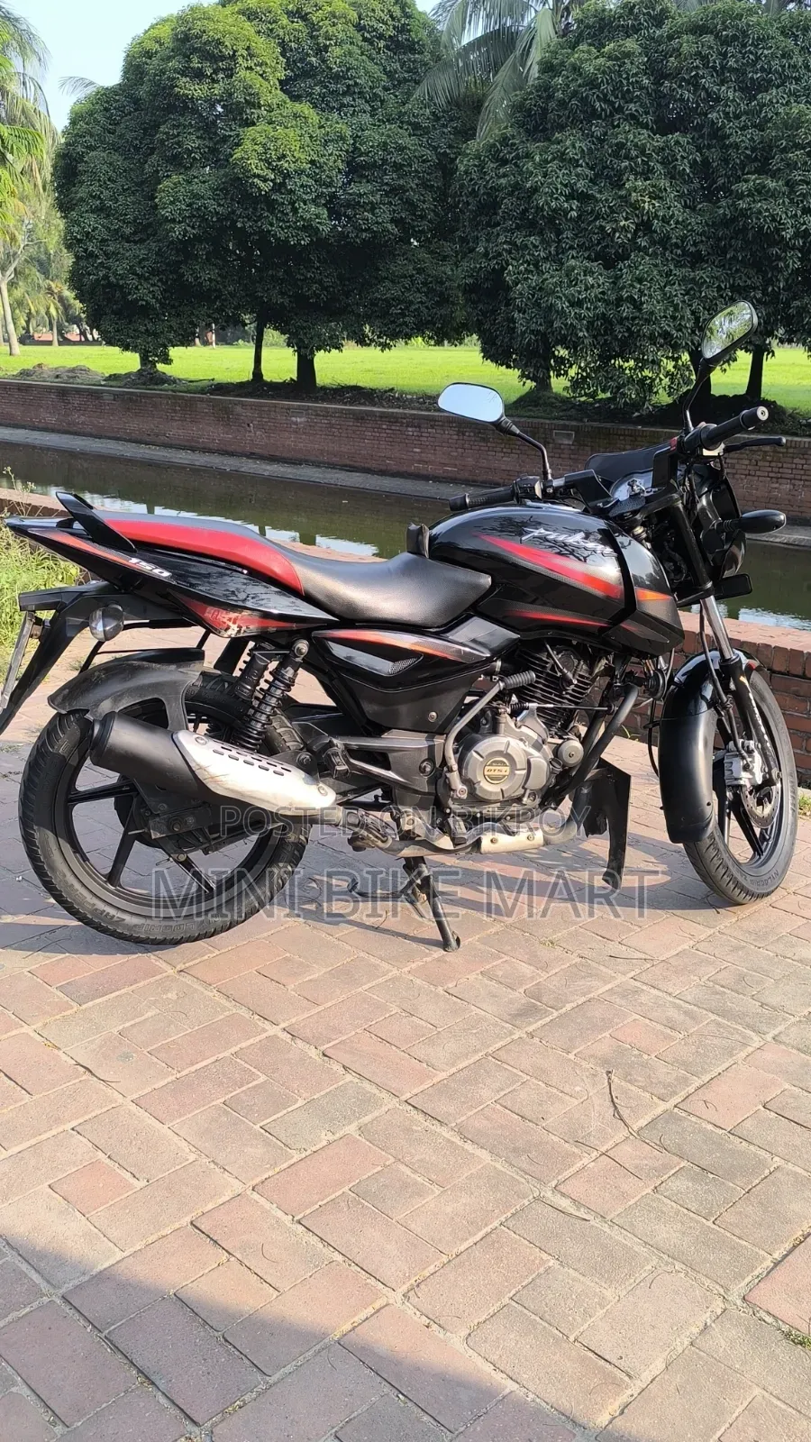 বাজাজ পালসার ১৫০ ২০১৮ ব্ল্যাক