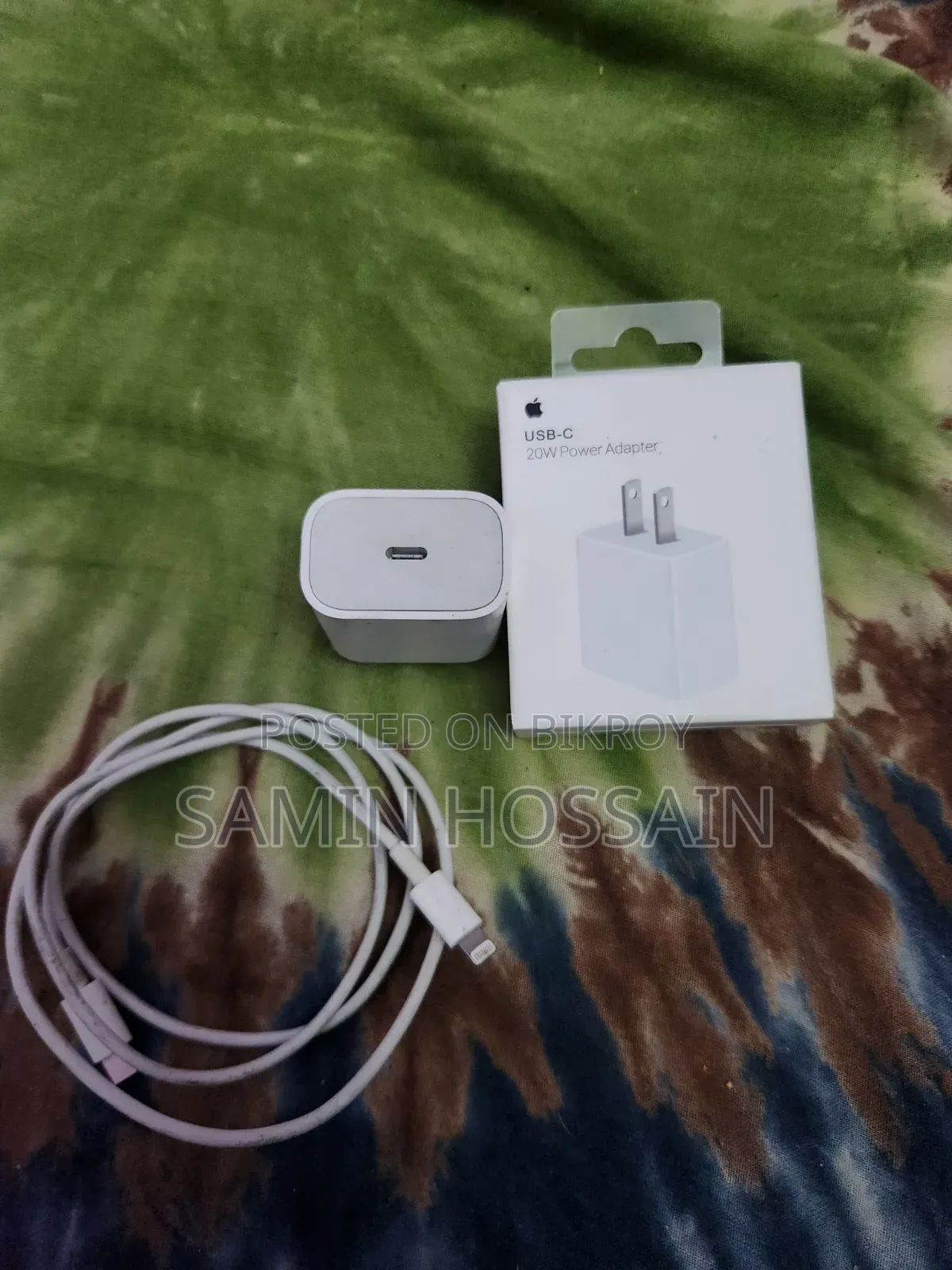 অ্যাপল চার্জার অ্যাডাপ্টার
