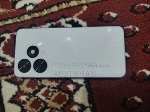 টেকনো স্পার্ক ২০সি ১২৮ জিবি হোয়াইট