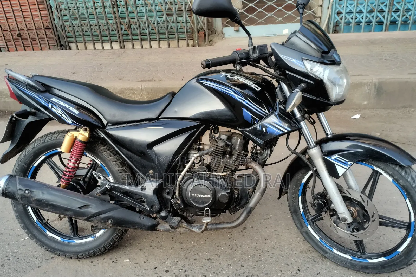 রানার টার্বো ১২৫ ২০১৭ লাল