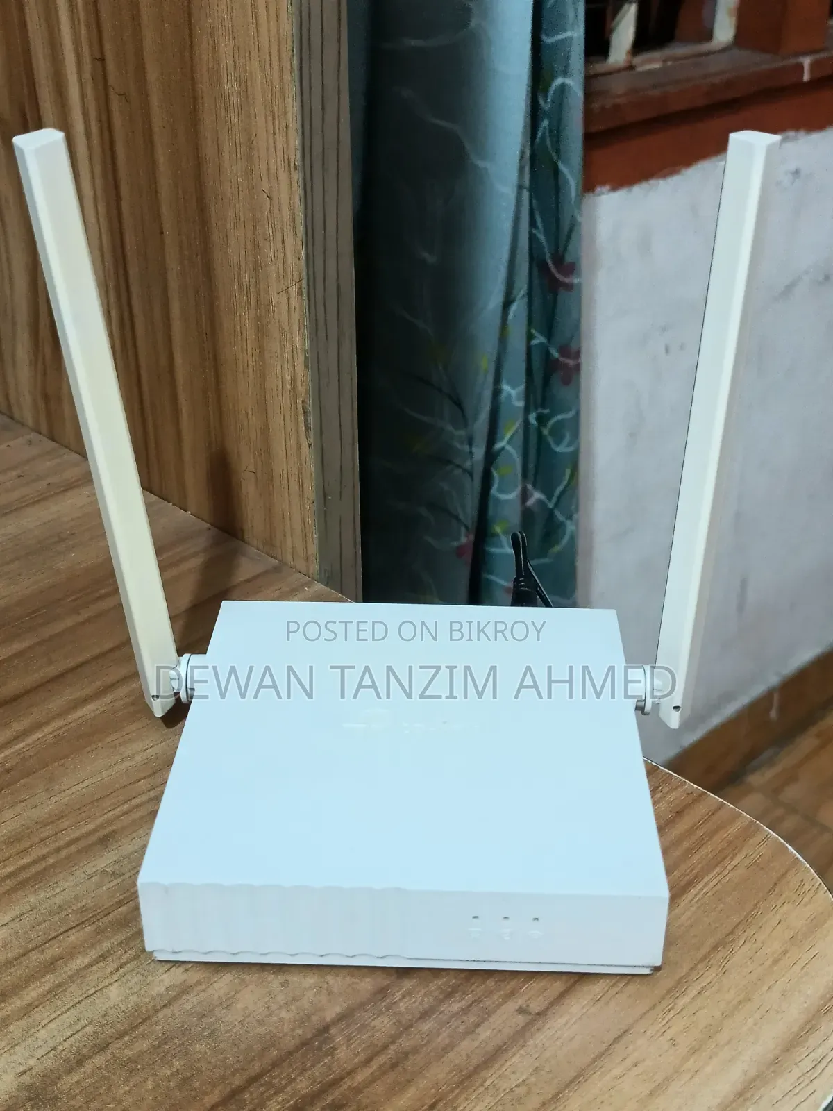 টিপি-লিংক টিএল-ডব্লিউআর৮২০এন ওয়াই-ফাই রাউটার (ব্যবহৃত)