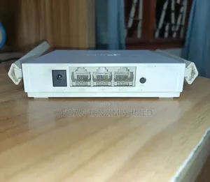 টিপি-লিংক টিএল-ডব্লিউআর৮২০এন ওয়াই-ফাই রাউটার (ব্যবহৃত)