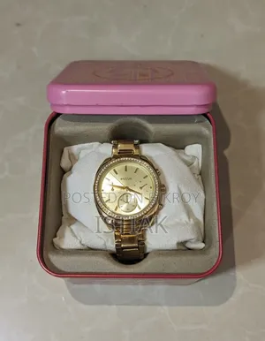 The Fossil BQ3658 Women's Chronograph Watch With Box