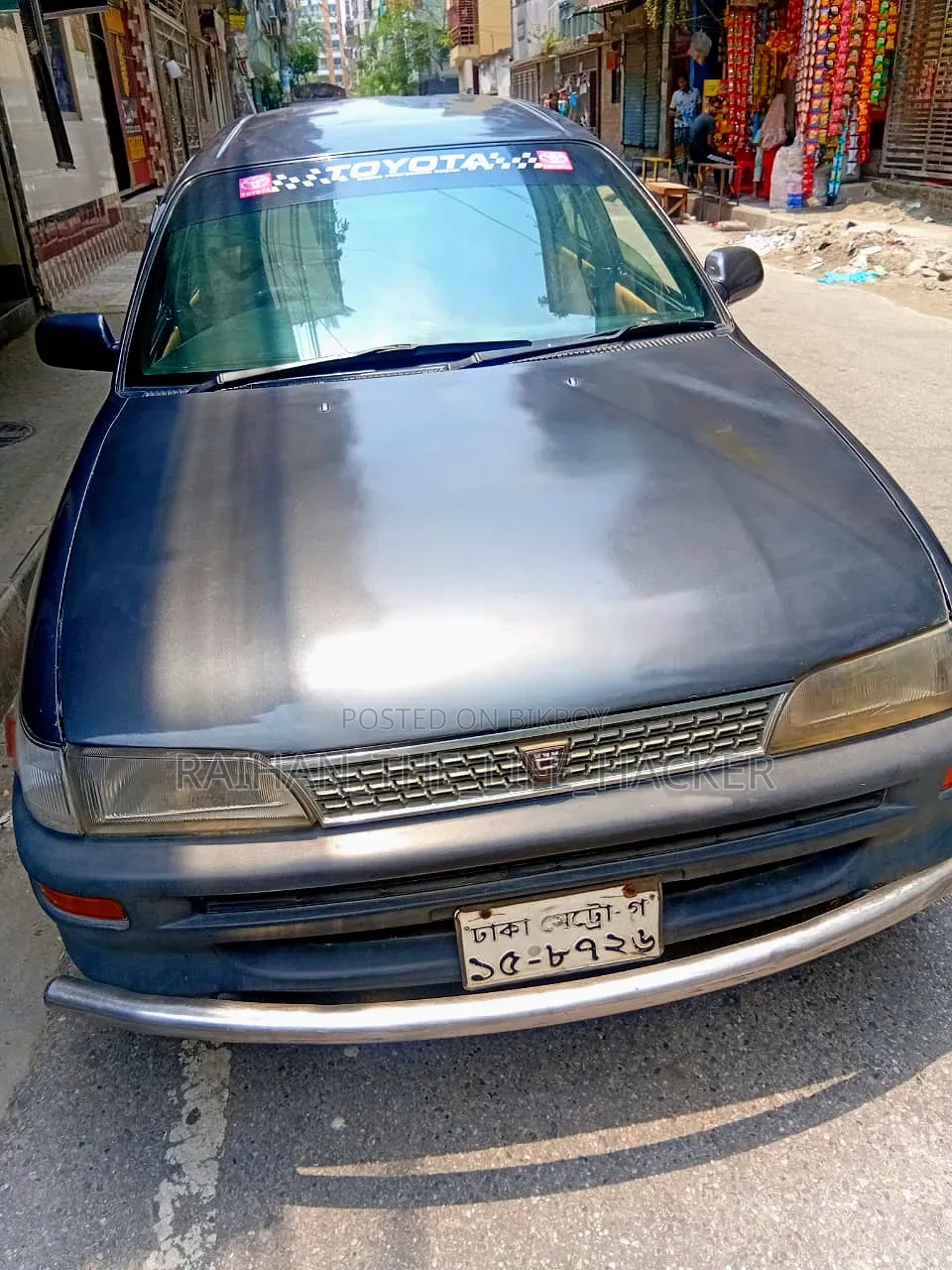 টয়োটা করোল্লা ১৯৯৮ ধূসর