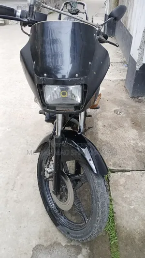 হোন্ডা ভিএফ ১৯৯০ কালো
