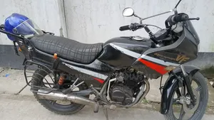হোন্ডা ভিএফ ১৯৯০ কালো