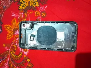 অ্যাপল আইফোন এক্সআর ১২৮ জিবি ব্ল্যাক