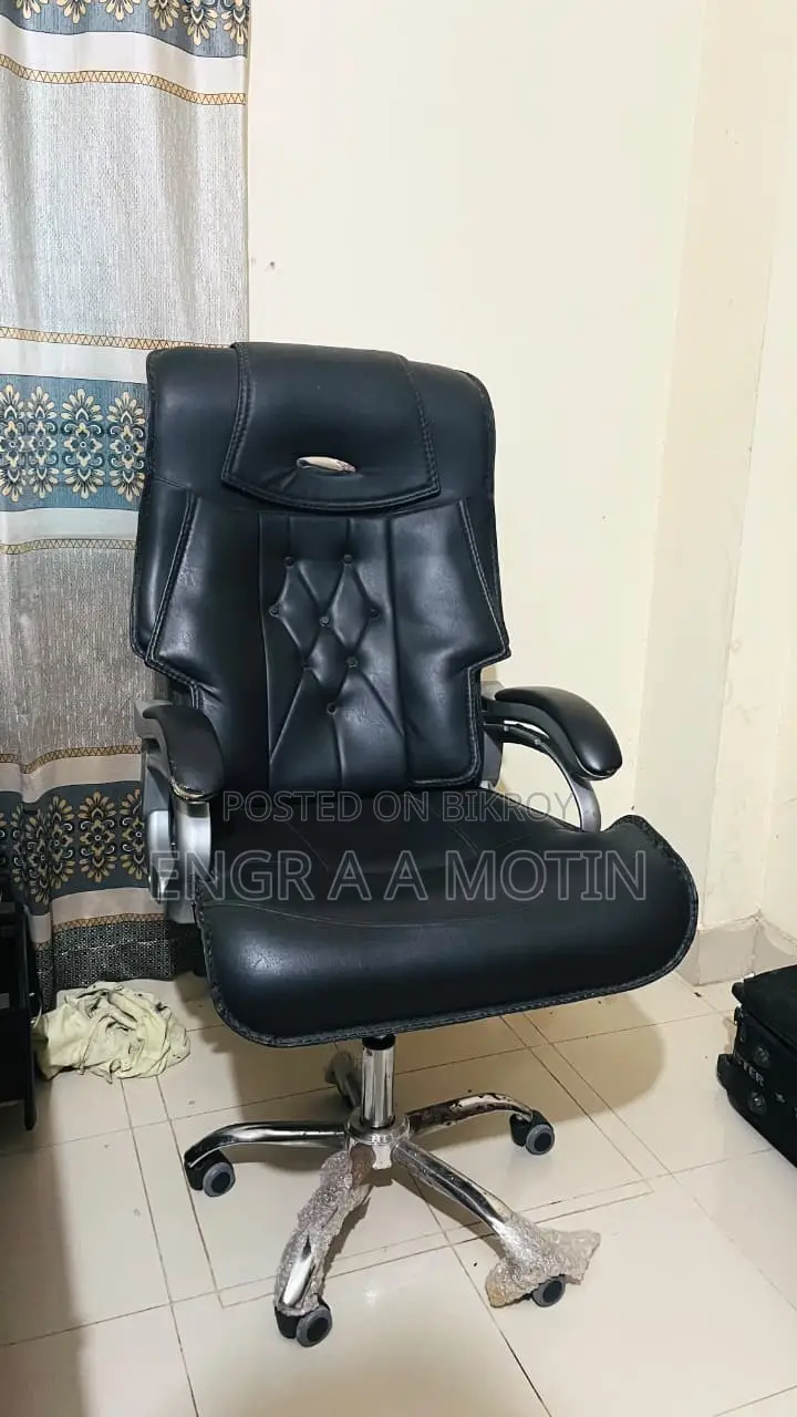অফিস টেবিল ও চেয়ার বিক্রি হবে — চট্টগ্রাম