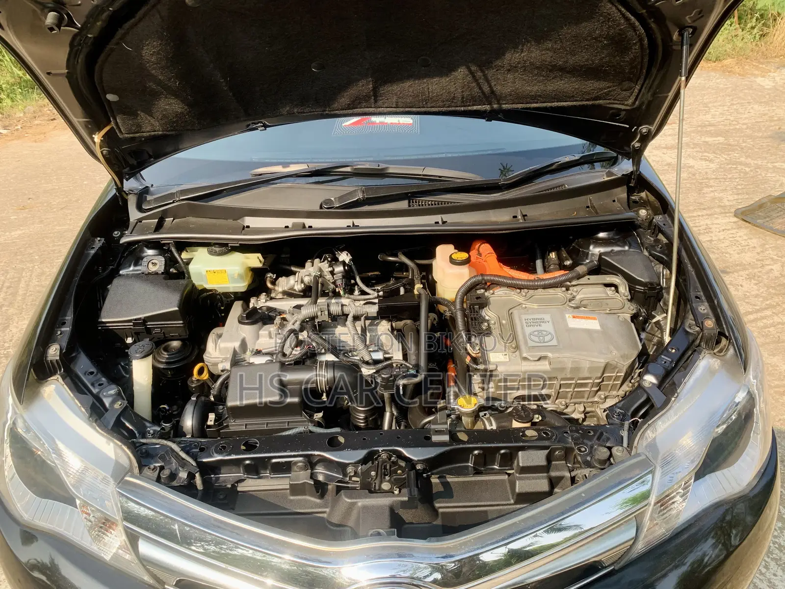 Toyota Corolla Fielder 1.5 Hybrid FWD 2014 Black