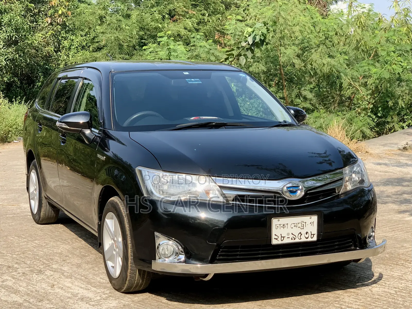 Toyota Corolla Fielder 1.5 Hybrid FWD 2014 Black