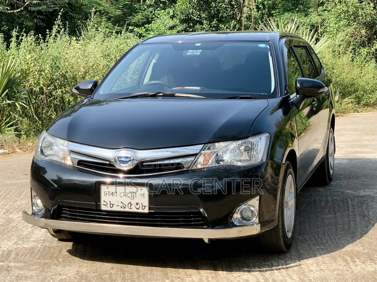 Toyota Corolla Fielder 1.5 Hybrid FWD 2014 Black
