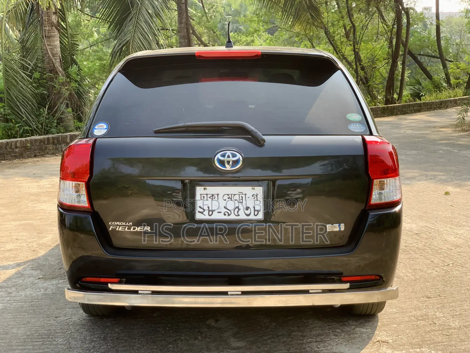 Toyota Corolla Fielder 1.5 Hybrid FWD 2014 Black
