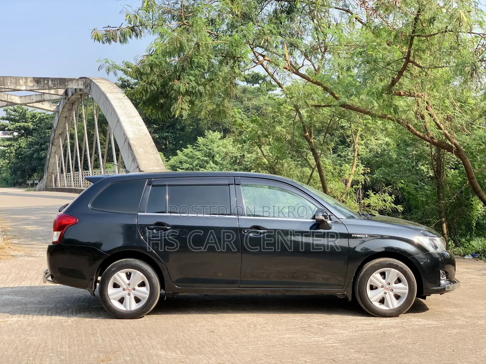 Toyota Corolla Fielder 1.5 Hybrid FWD 2014 Black