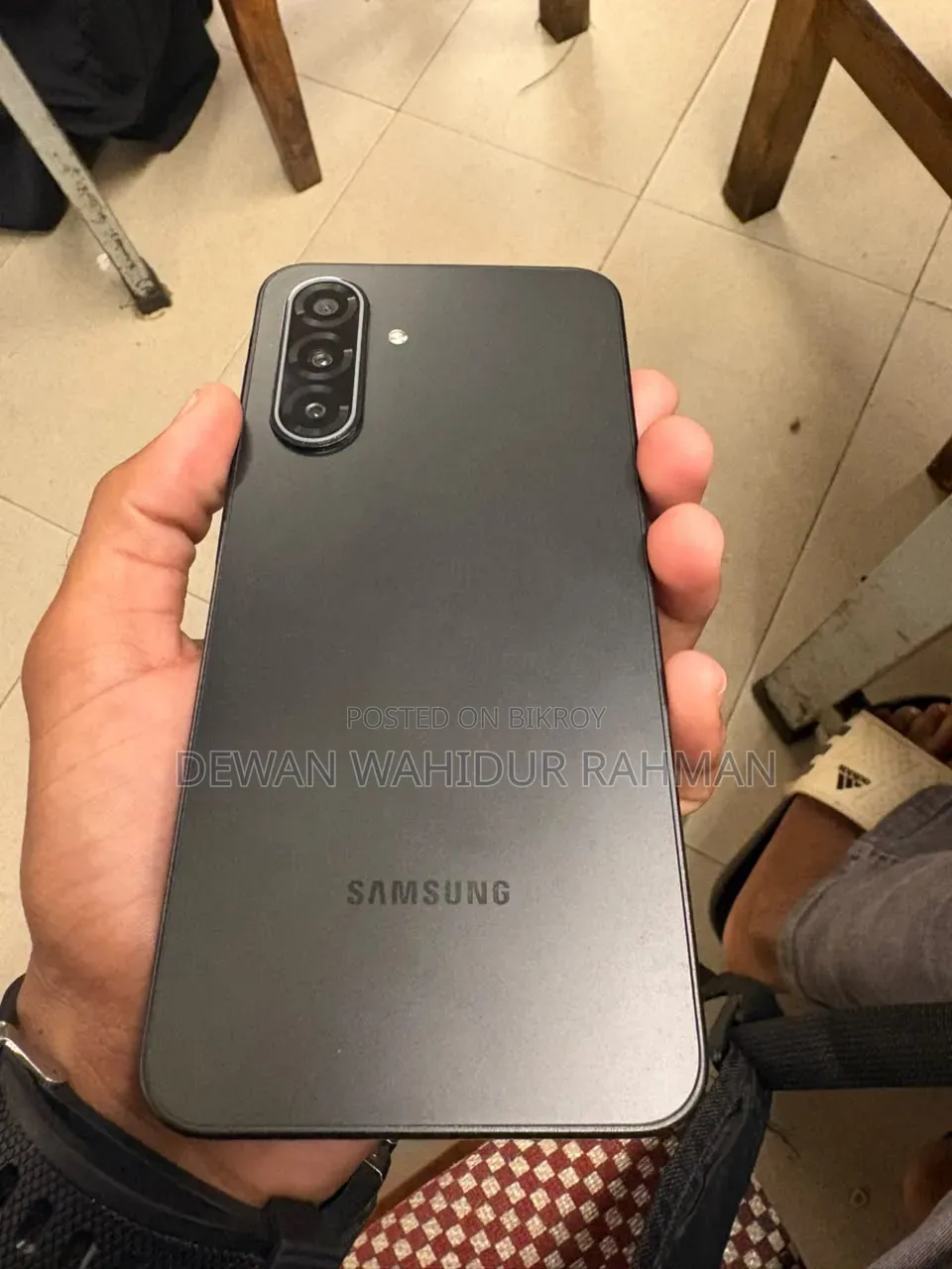স্যামসাং গ্যালাক্সি এ১৭ ৫জি ২৫৬ জিবি ব্ল্যাক