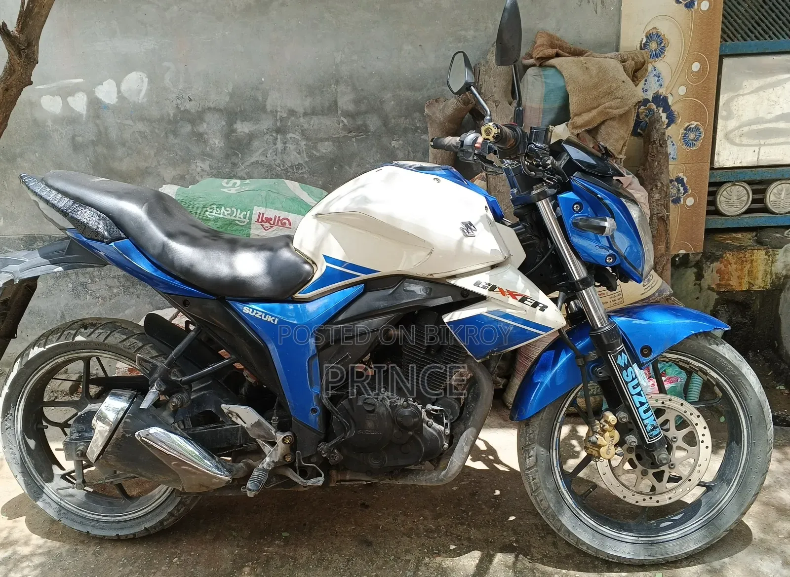সুজুকি জিক্সার ২০১৭ সাদা