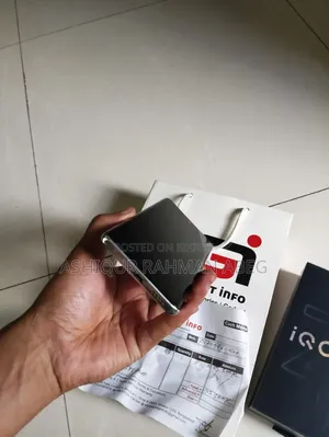 ভিভো আইকিউও জেড৯এস প্রো ১২৮ জিবি হোয়াইট