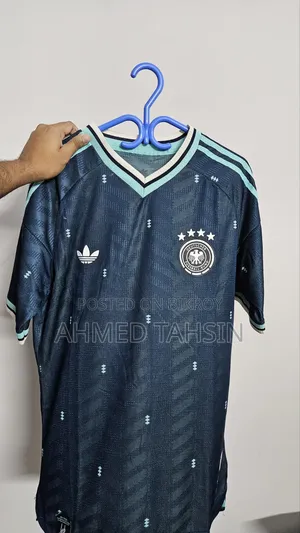 জার্মানি এবং বায়ার্ন প্লেয়ার এডিশন জার্সি