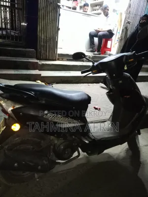 রানার স্কুটি-১১০ ২০২৩ কালো