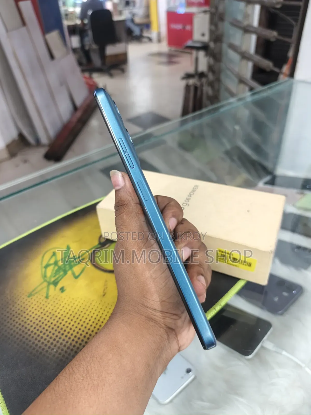 মোটররোলা ৬৪ জিবি নীল