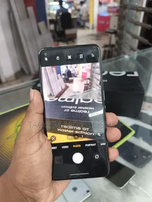 রিয়েলমি জিটি মাস্টার এডিশন ১২৮ জিবি গ্রে