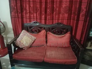 ব্যবহৃত সোফা সেট ২+২+১ বিক্রয়ের জন্য