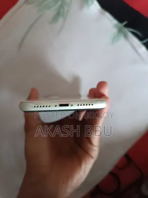 Apple iPhone 11 128 GB White