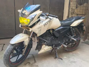 TVS Apache 180 RTR 2018 White