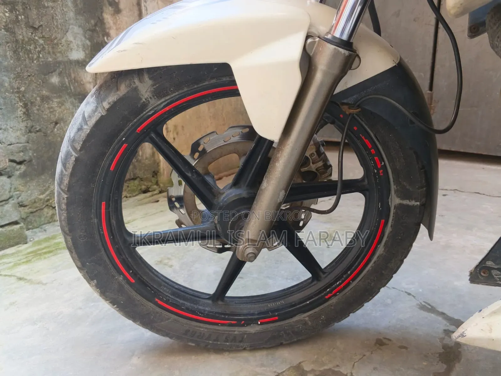 TVS Apache 180 RTR 2018 White
