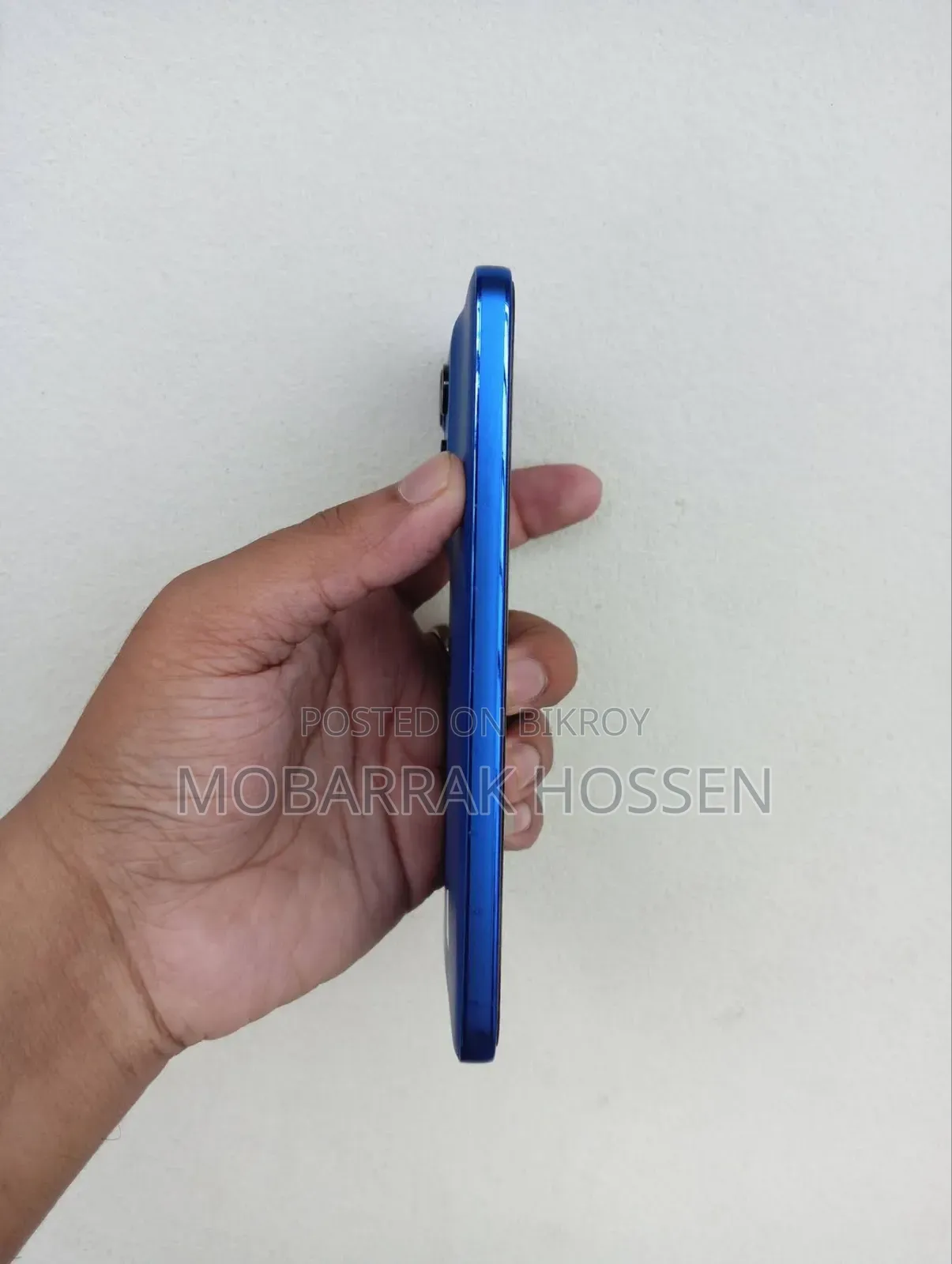 মোটর চলা এজ ৫০ নিও ২৫৬ জিবি ব্লু