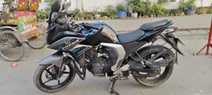 ইয়ামাহা ফাজার এফআই ভি২ ২০১৯ ব্ল্যাক