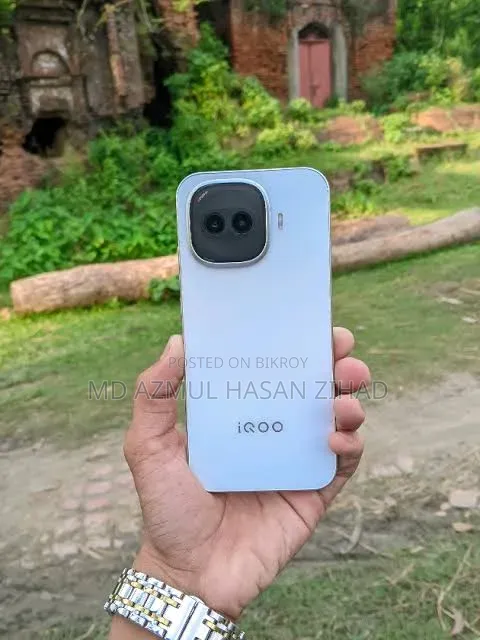 iQOO 256 GB Blue