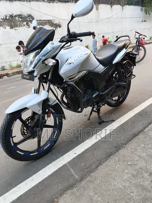 হিরো হাংক ২০১৯ সাদা