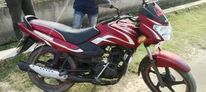 টিভিএস মেট্রো ২০১৫ লাল