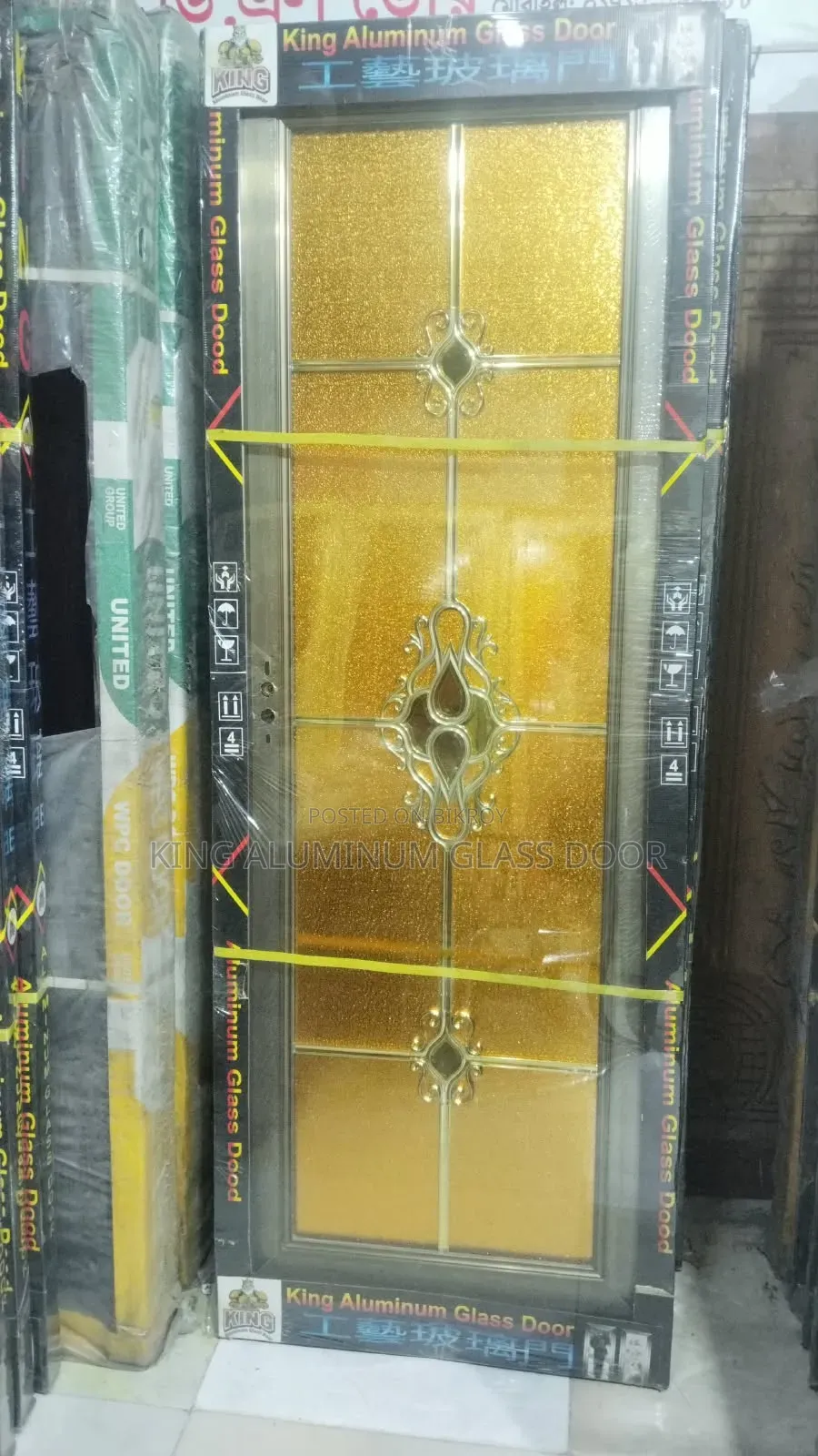 King Aluminium Temper Glass Door