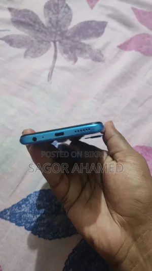 Infinix Hot 20i 64 GB Blue