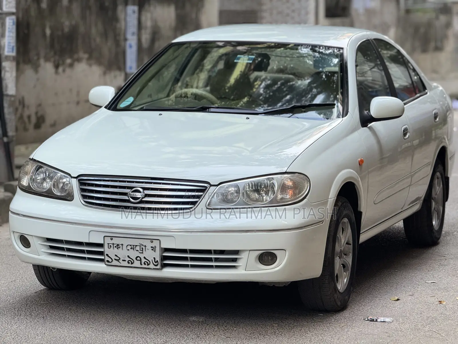 নিসান সানি ২০০৯ পার্ল