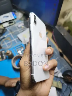 অ্যাপল আইফোন এক্স ৬৪ জিবি হোয়াইট